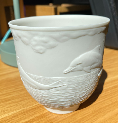 Porcelain cup with - with,