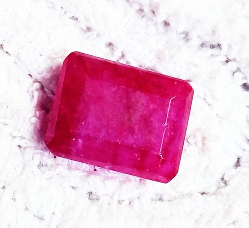 Natural red beryl ct - beryl, 16.25