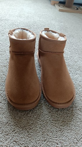 Never worn fatface furry - never,