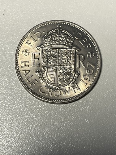 Royal mint 1967 - mint, queen