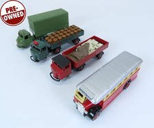 4x Model Railway Vehicles-
