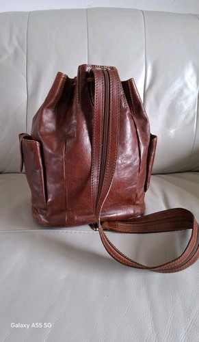 The bridge leather bucket - the,
