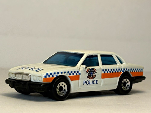 Matchbox jaguar xj6 - jaguar,