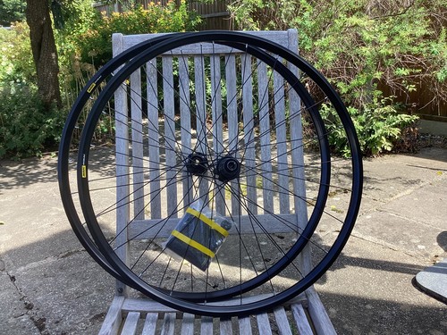 Mavic aksium disc wheelset - mavic,