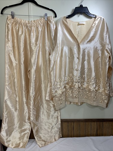 Vintage liquid satin pajamas - liquid,