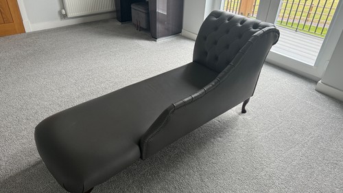 Distinctive chesterfields grey - distinctive,