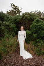 Sassi Holford Lace Wedding Dress size 12