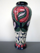 Moorcroft  VASE Rennie