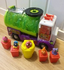 The Trash Pack Truck & 5 Mini