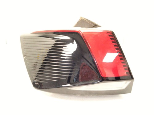 9810477180 left tailgate light - tailgate,