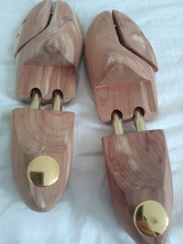 Cedar shoe trees - cedar, (9-10