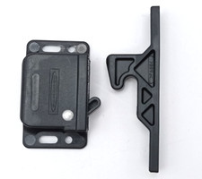 Coachman Drawer Retaining