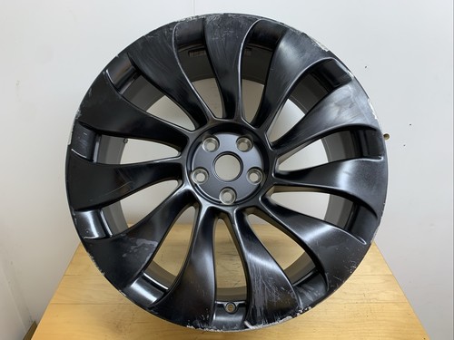 Tesla model 21 - 1,
