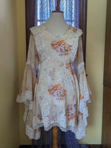 Vintage angel trumpet - vintage,