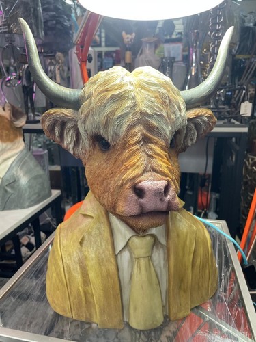 Large highland cow bust brown - highland,