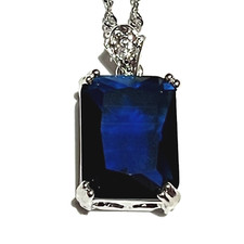 Ladies Beautiful Sapphire Blue Rectangle Crystal Pendant Necklace, NEW!!!