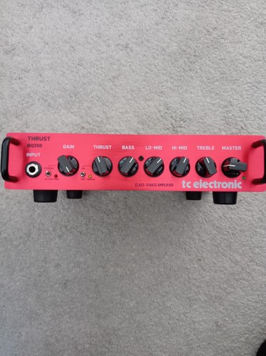 Bass guitar amplifier head - bass,