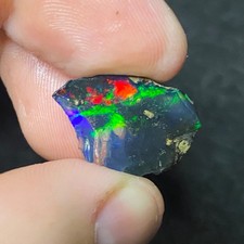 1.9g Natural Ethiopian Opal Rough – Red Green Blue Purple Fire, Dark Crystal