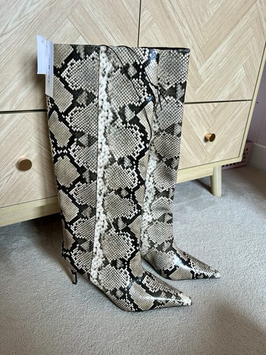 Snakeskin style knee high - style,