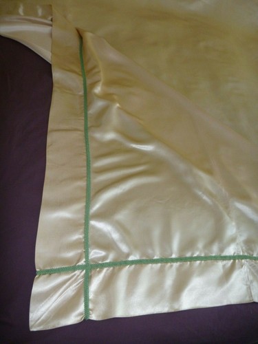 Vintage satin bedspread - vintage, xl