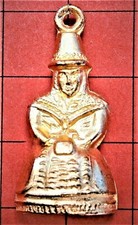 D408a) Vintage Gold tone