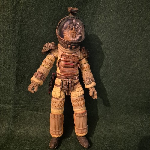 Neca alien kane - alien, suit