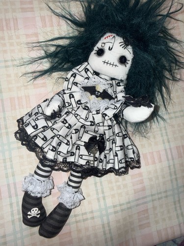 Artist hand made gothic girls - made,