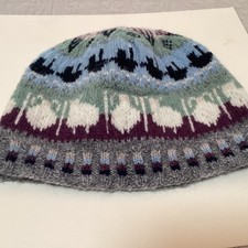 Fairisle Beanie hat Hand