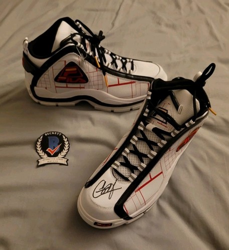 Grant hill signed - signed, 2