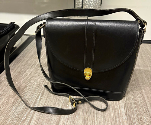 Saxone black leather shoulder - saxone,