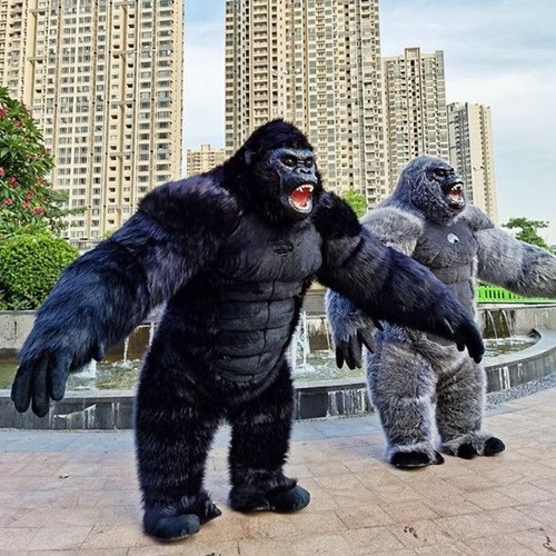 Giant gorilla king - giant, kong