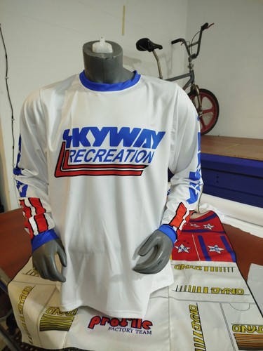 Old school bike jersey classic - bike,