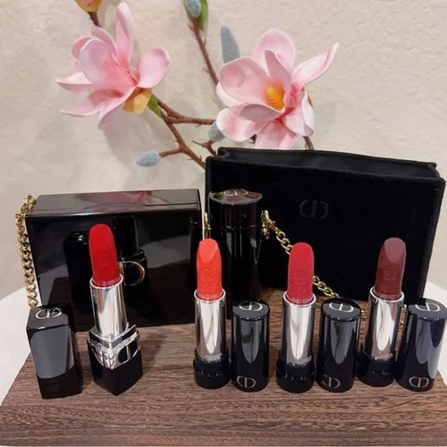 Dior rouge minaudière - dior,