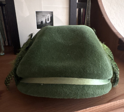 1950 women green felt - green,