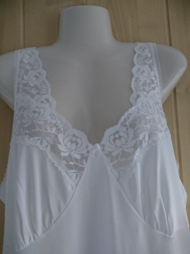 Vintage michael white silky - st,