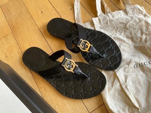 Gucci gold thong - gold, sandals