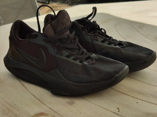 Boys nike basketball shoes - ,
