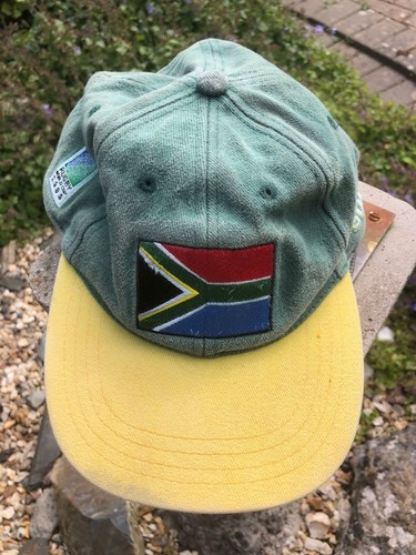 Men green and gold - gold, south