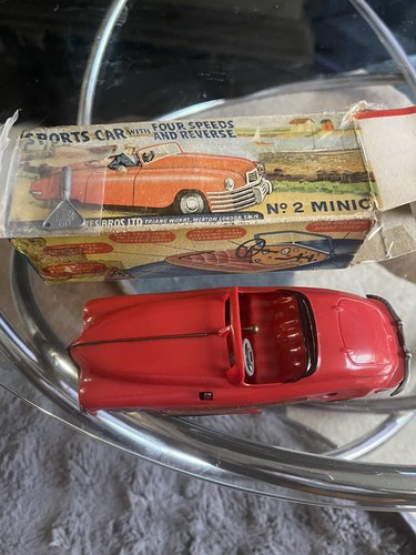 Vintage red triang - vintage, no.