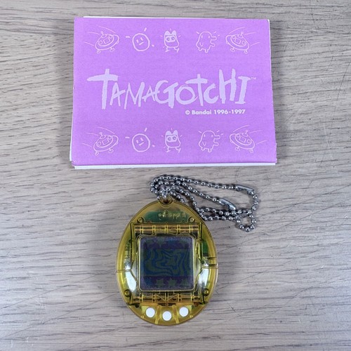 Vtg tamagotchi handheld - tamagotchi,
