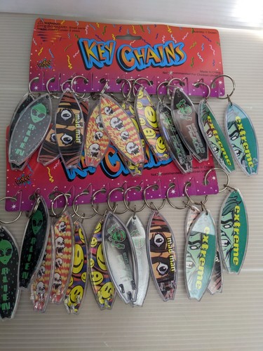 Dozen 90s surfboard keychain - dozen,