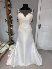 Beautiful Amanda wyatt sample