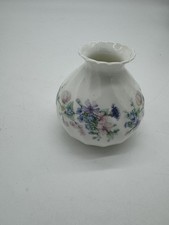 Wedgewood Angela Vintage 1980 Bone China Posy Pot Swirl Ribbed  8cm tall