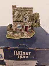 Lilliput Lane ~ Fuchsia