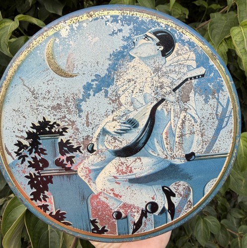 Vintage 1920s art deco - deco, tin