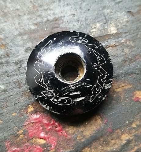 Giant stem cap black - black,