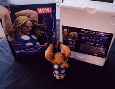 THOR : ULTIMATE THE AVENGERS MARVEL LTD STATUE BUST BOXED DIAMOND SELECT SIGNED