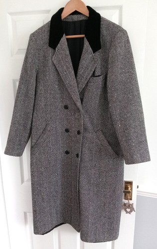 Accolade black white coat - an,