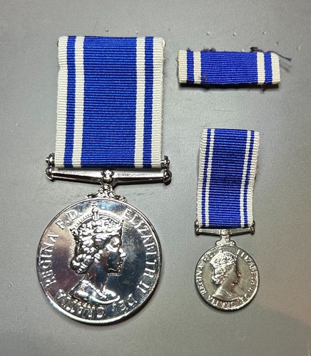 Eiir police long service medal - service,