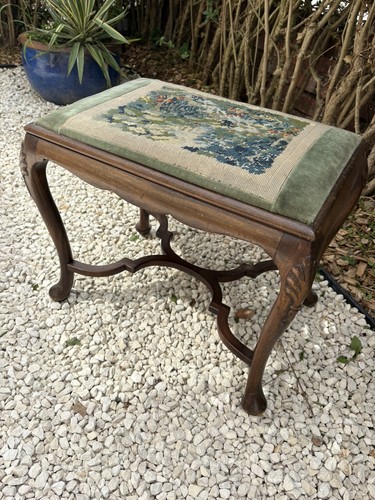 Queen anne style - anne, foot